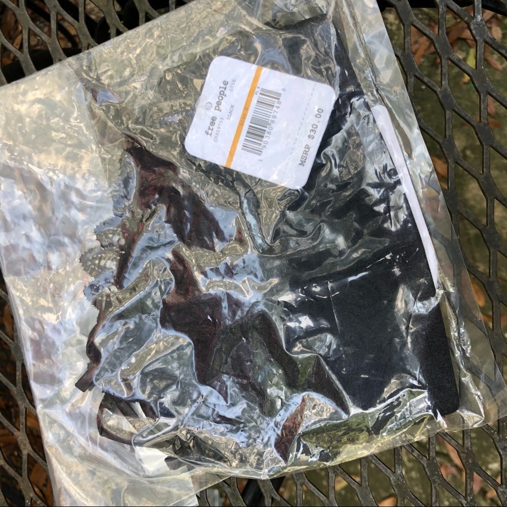 Free people MILA bralette small new black lace - Picture 5 of 6